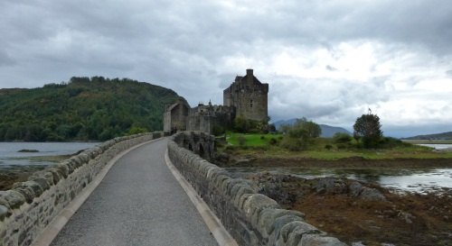 Eilean Donan Castle in Schottland @schottland rundreise